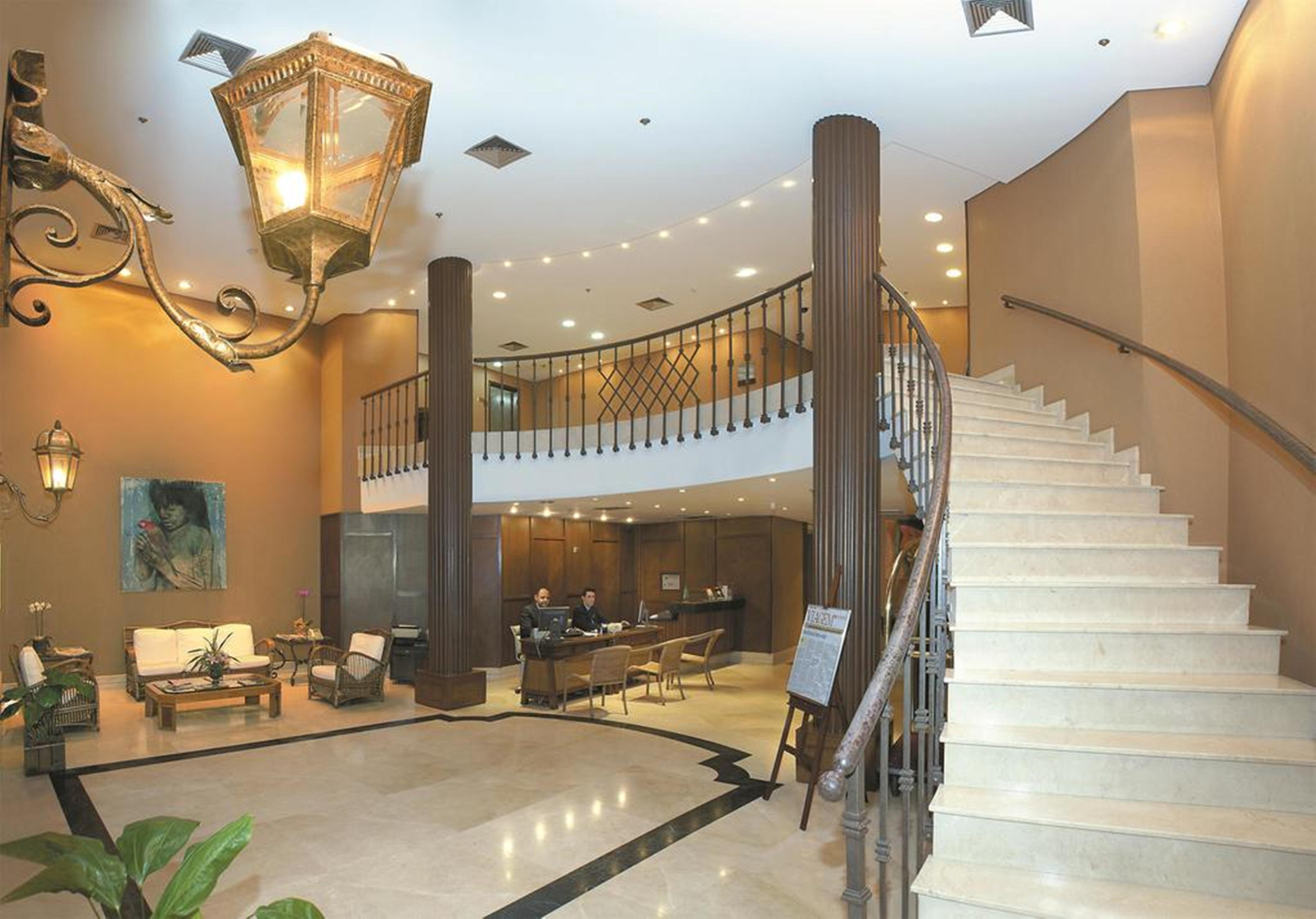 Hotel Estanplaza Paulista 4*