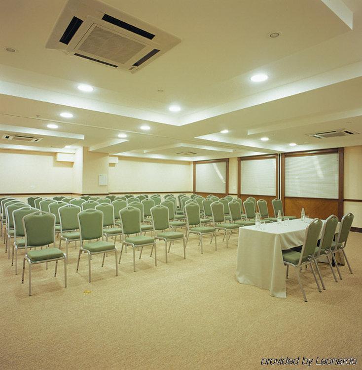 Estanplaza Paulista Hotel 4*