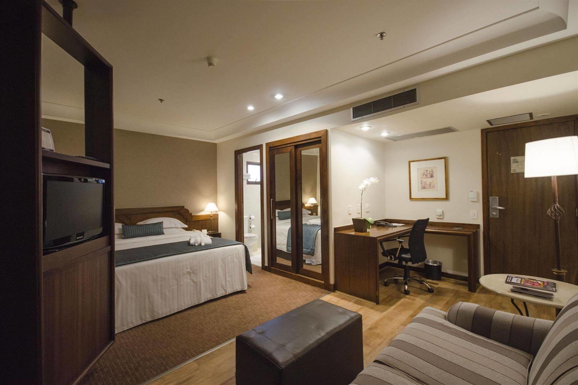 Estanplaza Paulista Hotel